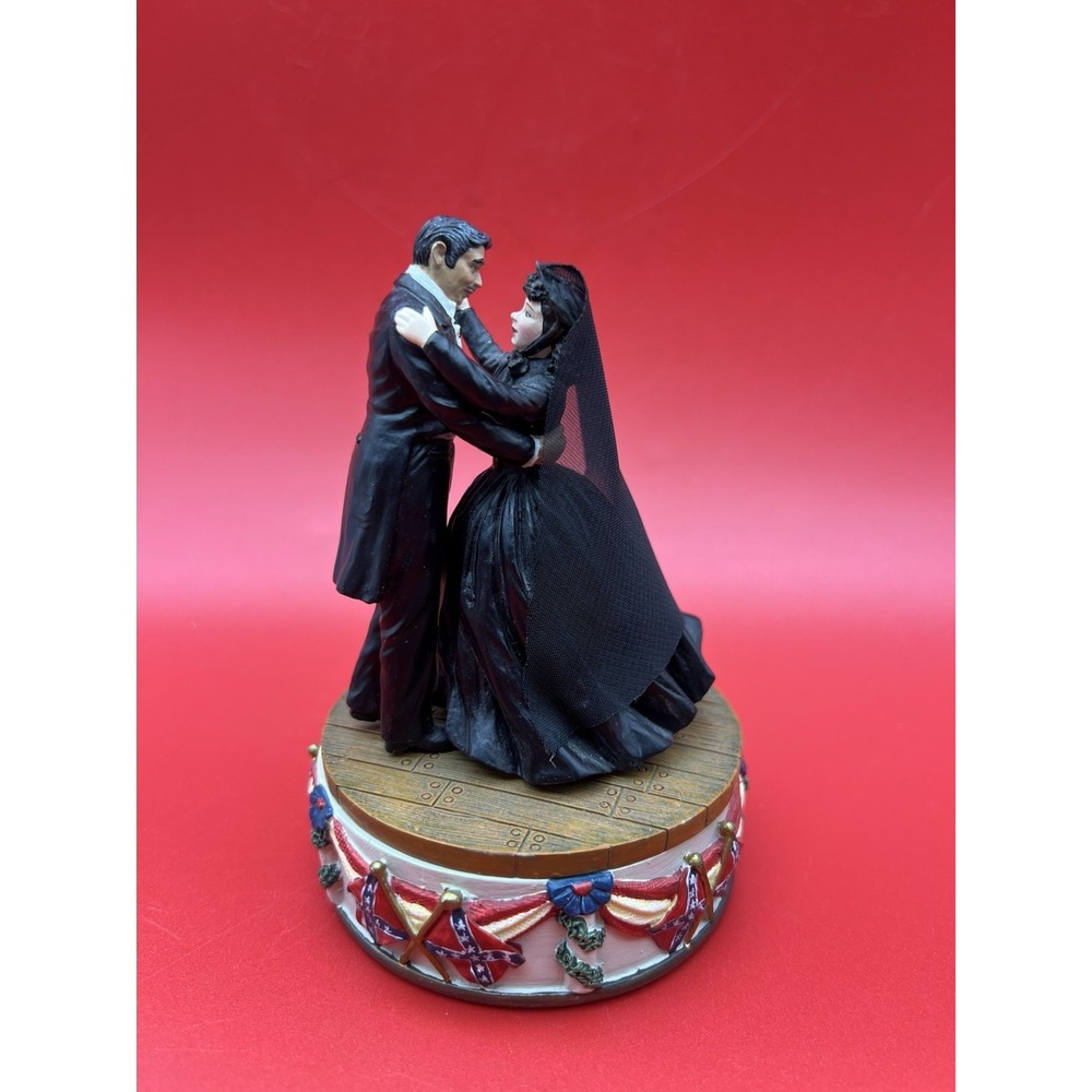 Vintage The Legendary Love Of Rhett And Scarlett Music Box Gone w The Wind 5.25"